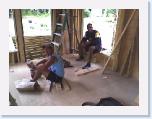 441 pine hill rd westport - d man and his bud eating lunch * 640 x 480 * (73KB)